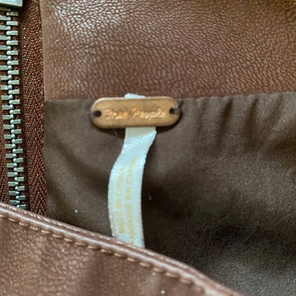 NEW FREE PEOPLE woman's size 2 vegan suede modern femme gingerbread mini skirt - Picture 9 of 10